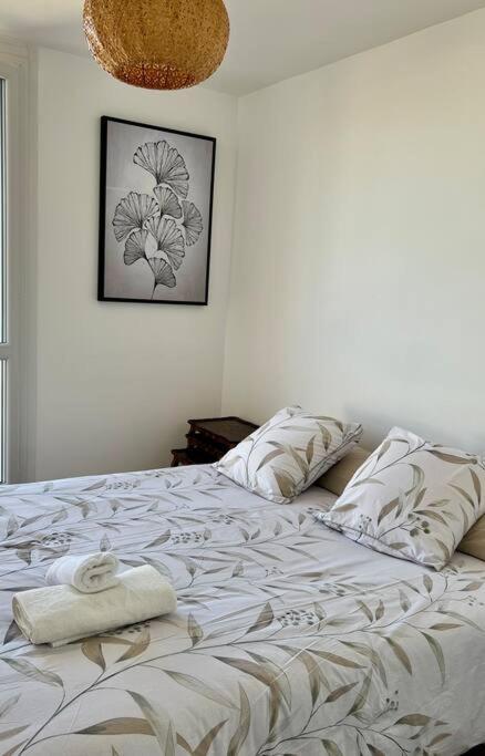 Spacieux T2 Idealement Place Apartamento *